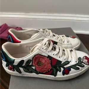 Size 36 Gucci sneakers. White with floral designs